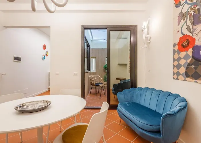 Inner Garden Retreat Near Ghirlandina Appartamento *