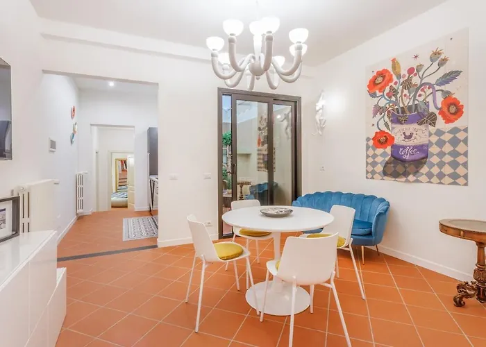 Inner Garden Retreat Near Ghirlandina Apartment Modena