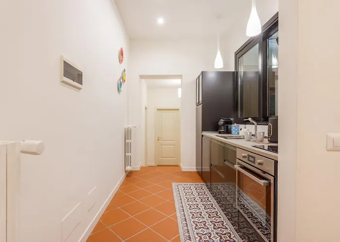 Inner Garden Retreat Near Ghirlandina Appartamento Modena